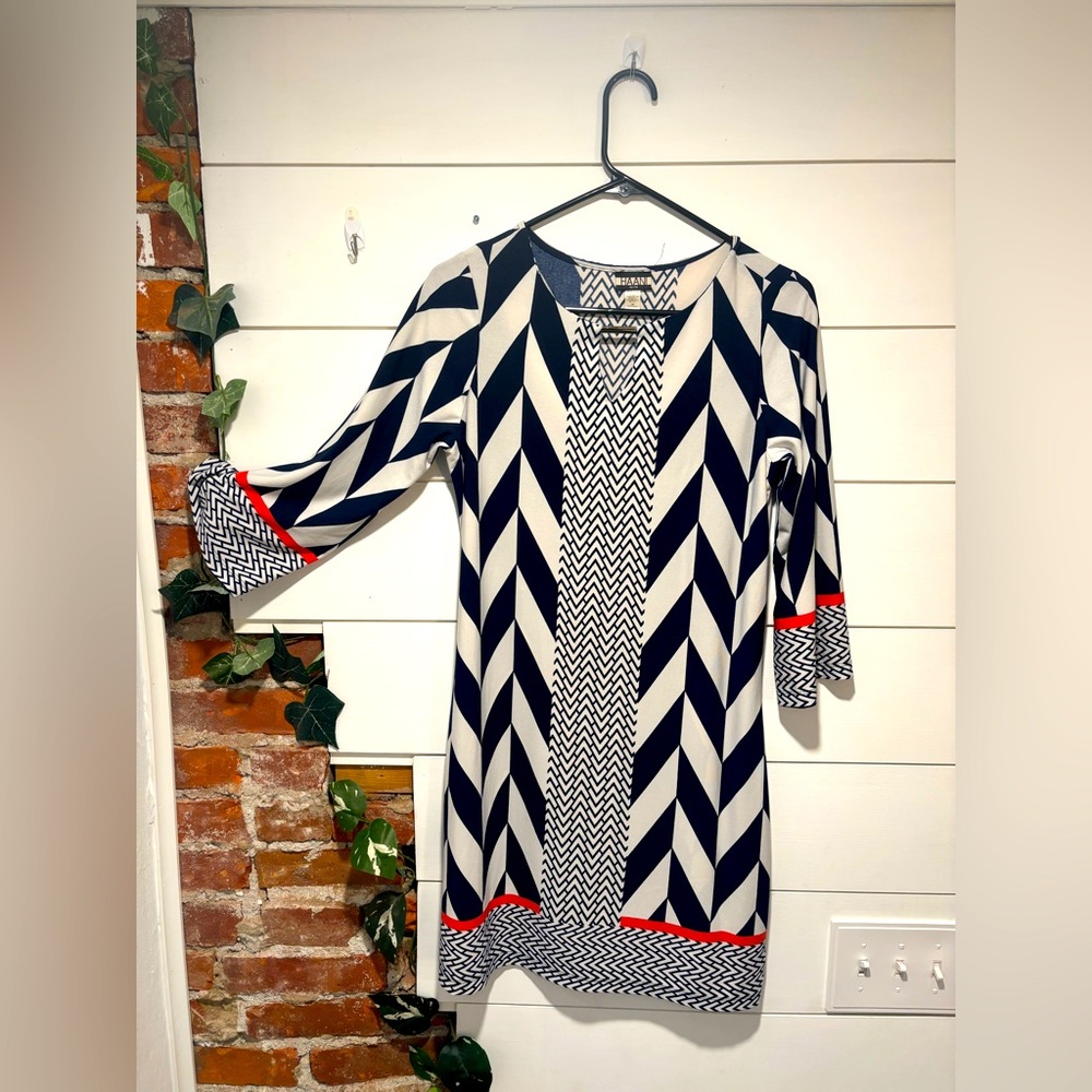 Size Petite Medium, Navy and White Geometric Pattern with Coral Detail by Haani